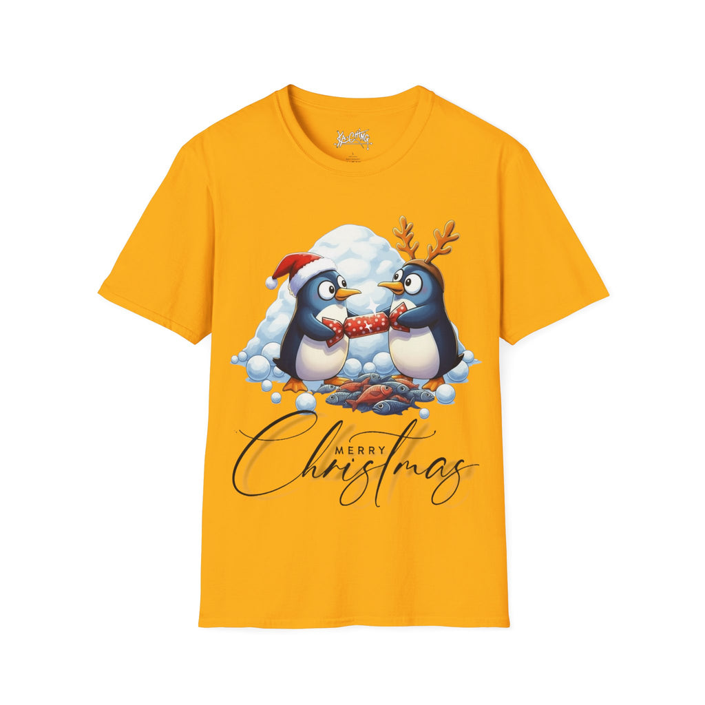 Christmas Penguins cracker Graphic Tee